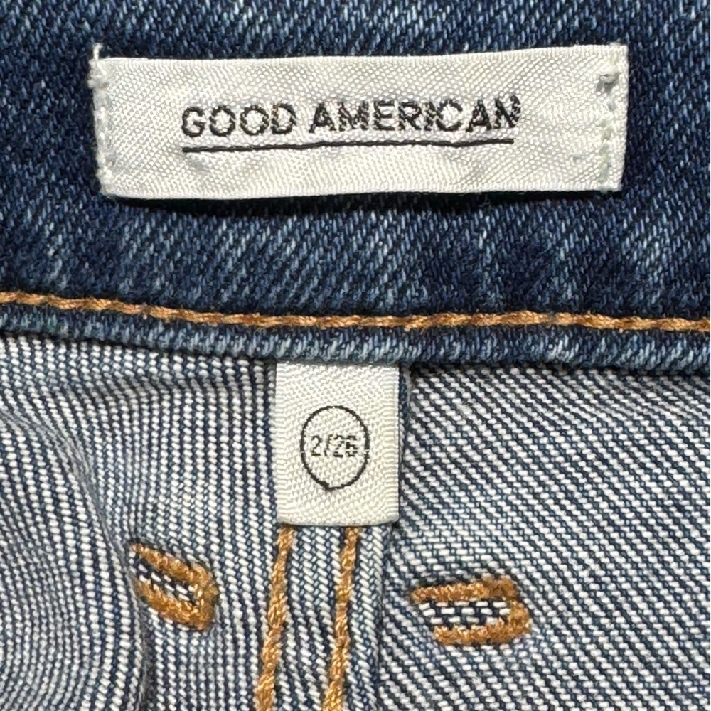 Good American High Rise Cheeky Button Fly Denim Shorts 2/26 - Picture 8 of 12